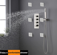 Système de douche thermostatique à effet pluie en nickel brossé, monté au plafond, avec jets latéraux et douchette à main, pour usage hôtelier