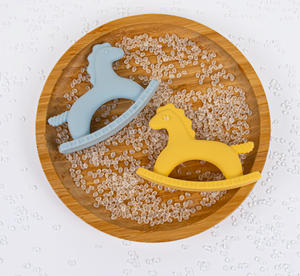 Jouet de dentition en silicone sans BPA en forme de cheval à bascule <span class=keywords><strong>pour</strong></span> bébé <span class=keywords><strong>nouveau</strong></span>-<span class=keywords><strong>né</strong></span>, idéal <span class=keywords><strong>pour</strong></span> les poussées dentaires, <span class=keywords><strong>idée</strong></span> <span class=keywords><strong>cadeau</strong></span> parfaite - Product Image 4