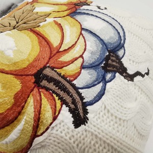 Fodera per Cuscino Quadrata Ricamata con Zucca Autunnale Personalizzata per il Ringraziamento - Product Image 5