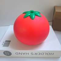 Jouet Squishy Réaliste FFE-131 Ultra-doux en Autres Matériaux, aux Formes Fraise, Raisin, Carotte, de la Marque Tang, Bestseller Transfrontalier