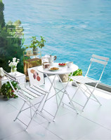 Doppelt Faltbares Design Schwarzes Metall Outdoor-Bistro-Set Lattenklappstühle Zusammenklappbarer Tisch Umweltfreundlich Wasserdicht Tiny Home