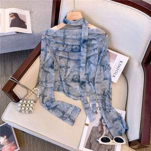 Camisa de Moda para Mujer, Azul Denim, Manga Larga, Diseño Asimétrico de Chifón y Malla, Estampado Vintage, Transpirable, para Primavera y Otoño - Product Image 3