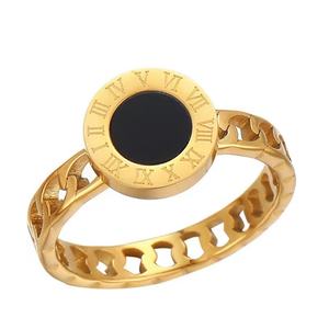 Anillos Clásicos de Moda para Mujer al por Mayor, Números Romanos, Corte Negro, Acabado Dorado Vintage, Acero Inoxidable, 14K, Joyería para Fiesta de Graduación - Product Image 1