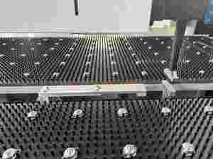 Máy uốn cánh tay Báo Chí hoàn toàn tự động điều khiển bằng <span class=keywords><strong>CNC</strong></span> với độ chính xác cao - Product Image 5