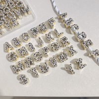 Perles Alphabet Plaqué Or Imprimé Léopard en Gros, 26 Lettres, Grand Trou, pour Bracelets DIY, Cordons de Téléphone, Fournitures de Bijoux