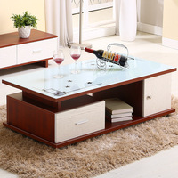 Table basse design pour salon avec rangement intégré, idéale comme table d'appoint de canapé