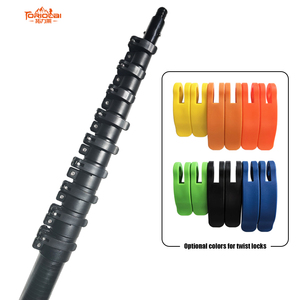 Perche télescopique en fibre de carbone UD ultra-rigide, compatible avec l'alimentation en eau, pour le <span class=keywords><strong>nettoyage</strong></span> de fenêtres en hauteur et les services de <span class=keywords><strong>nettoyage</strong></span> de bâtiments – Vente directe usine - Product Image 1