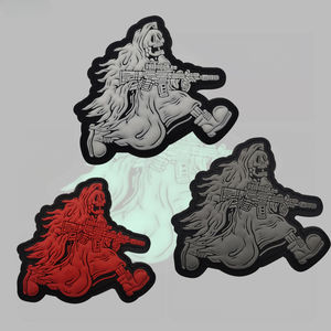 ソフトPVCゴムNoctilacentデビルリーパーフックループ戦術的な士気バッジ服の帽子とバックパックパーソナライズされた装飾 - Product Image 1