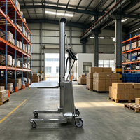 Promotion : Petit équipement de levage semi-électrique avec monte-charge à mât en aluminium, puissance moteur élevée, hauteur de levage 1,5, 1,7, 1,8, 2 mètres