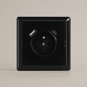 Sản xuất tiêu chuẩn Châu Âu đen thanh lịch điện 16A 250V tường điện <span class=keywords><strong>USB</strong></span> ổ cắm với cổng <span class=keywords><strong>USB</strong></span> loại A-C nhà tường cửa hàng - Product Image 1