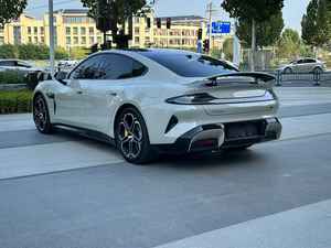 Súper <span class=keywords><strong>Valor</strong></span> 2024 Mi SU7 MAX ,Xiao-mi SU7, 4WD, Suspensión Neumática, 20000km Kilometraje en Excelente Estado - Product Image 2