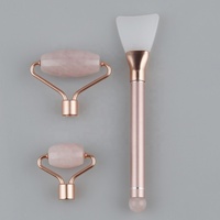 Meilleur cadeau : Ensemble de brosses nettoyantes pour le visage DIY, rouleau de jade en silicone, rouleau de quartz rose avec manche métallique, livré en coffret.