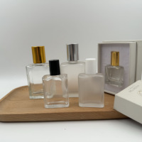 Flacon roll-on carré en verre transparent, dépoli ou ambré, vide, personnalisable, de 10 ml à 100 ml, pour huiles essentielles et déodorants, avec impression sérigraphiée