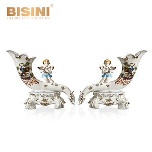 Estatuilla de querubín de porcelana decorativa de estilo barroco francés de lujo, cuerno para decoración, trompetas blancas dobles, adorno de mesa - Product Image 1