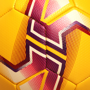 Palloni da calcio con finitura al Neon colorati ad alta visibilità cuciture di precisione palloni da calcio in PVC giallo brillante - Product Image 4