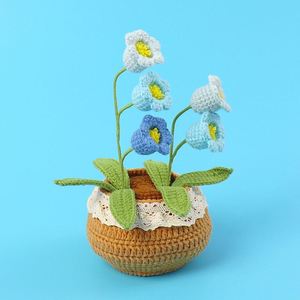 Maceta de flores de lana hecha a mano con ganchillo, flor artificial, decoración de mesa, regalo de graduación, Pascua, para niña - Product Image 5