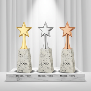 Trofeo Profesional Estrella de Metal Fundido a Presión, Grabado con Láser e Impresión UV, Temática Competitiva, Portátil para Eventos Corporativos - Product Image 1