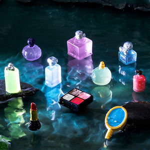 Miniaturas de Resina de Cosméticos, Perfume y Lápiz Labial para Casa de Muñecas, Adornos de Champú y Jabón en Miniatura, Accesorios para Manualidades - Product Image 6