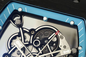 Montre mécanique automatique de haute qualité avec design creux, couleur noire et bleue assortie, tourbillon, cristal saphir, fibre de carbone - Product Image 4