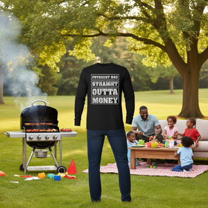 Maglietta a maniche lunghe per papà fisico, con scritta 'Straight Outta Money', regalo per la festa del papà - Product Image 3