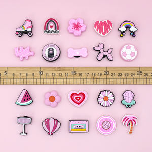 Yeni özel tasarımcı ayakkabı Charms düzenli Clog Charm düğme süslemeleri ayakkabı Charms PVC kişisel kız pembe özel ayakkabı Charms için - Product Image 3