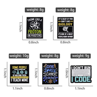 Divertidos pines de esmalte con código de programación, insignias de solapa personalizadas de ciencia, matemáticas y física, broche para mochila, chaqueta, accesorios, regalo