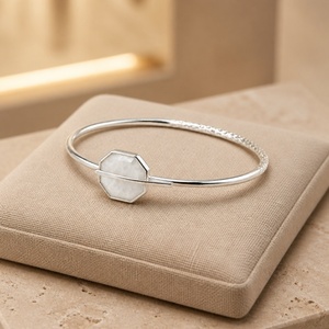 Pulsera de Plata de Ley 925 con Dijes de Piedras Preciosas Naturales Multicolores, Cadena con Piedras Redondas, Triangulares y Marquesa Engastadas en Bisel, Joyería para Mujer - Product Image 3