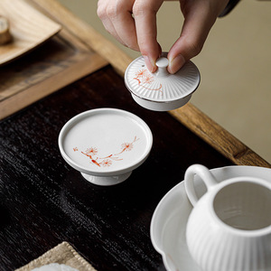 Couvercle de théière en céramique peint à la main Guanlan avec motif de pin, résistant à la chaleur, pour service à thé Kung Fu, usage domestique - Product Image 1