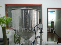 Machine de remplissage pneumatique horizontale semi-automatique pour parfums, yaourts, tomates et ketchup – Offre Spéciale