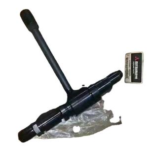 Les ensembles de buses des moteurs S6R/S12R/S16R /S6U /S12U /S16U, à savoir 37560-09052 et 37561-39000, sont l'injection de carburant. - Product Image 1