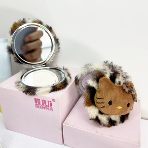 Miroir <span class=keywords><strong>de</strong></span> poche pliable à double face compact et portable en peluche <span class=keywords><strong>de</strong></span> chat mignon avec grossissement 2x, design personnalisé - Product Image 4