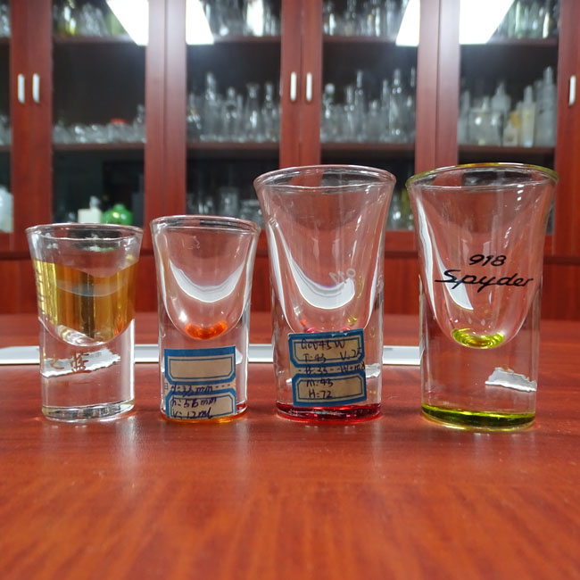 Wholesale 25ml Clear Mini Shot Glasses - Ideal for Spirits, Liquors &  Customized Logo Options - Perfect for Bars & Events