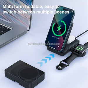 2025 3 en 1 Station de charge sans fil 15w 3 en 1 Cube pliable rotatif <span class=keywords><strong>chargeur</strong></span> sans fil support de charge magnétique pour iPhone - Product Image 3