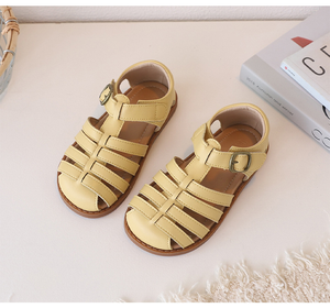 Nouvelles sandales d'été en cuir plates pour tout-petits, style européen et américain, avec design ajouré tressé, chaussures pour enfants - Product Image 2
