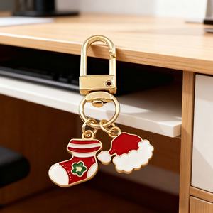 Llaveros Metálicos Navideños de Alta Calidad con Diseño de Santa Claus, Muñeco de Nieve y Árbol de Navidad, Venta al Por Mayor - Product Image 4