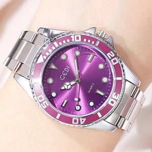 Montre de veilleuse verte à la mode montre de luxe classique pour hommes d'affaires populaires - Product Image 3