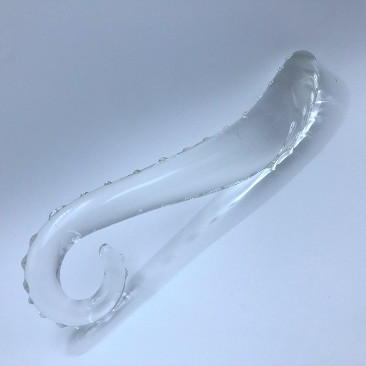 A: Hipocampo pequeño, color transparente, 155 * 25 mm, 113 g