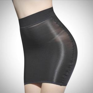 Micro <span class=keywords><strong>Mini</strong></span> <span class=keywords><strong>jupe</strong></span> transparente pour femmes avec <span class=keywords><strong>bas</strong></span> serrés brillants élastiques Sexy huilé Cosplay Lingerie strass décoration - Product Image 2