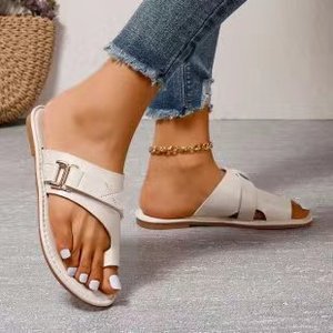2025 estate nuova moda <span class=keywords><strong>sandali</strong></span> piatti da <span class=keywords><strong>donna</strong></span> di grandi dimensioni Casual semplici e comode pantofole antiscivolo scarpe da <span class=keywords><strong>donna</strong></span> - Product Image 4