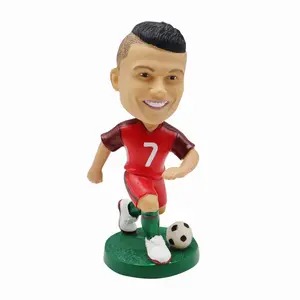 Toptan reçine 3d heykelcik lionel messi basketbol oyuncu bobbleheads futbol oyuncuları özel futbol bobohead