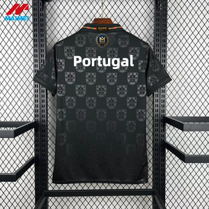 Camiseta de Fútbol Sublimada Negra de Portugal 2026 para Hombre, 1.1, 100% Poliéster, Impresión por Transferencia de Calor, Secado Rápido, Transpirable, Cuello en V - Product Image 1