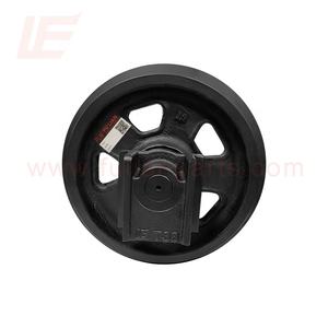 Направляющий ролик для мини-экскаватора Kubota KH033, поставщик запасных частей ходовой части экскаватора - Product Image 1