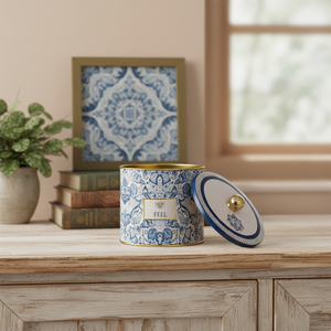 Conteneur métallique 1,7 L motif décoratif bleu et blanc inspiré de l'azulejo avec poignée à bouton, collection élégante de paniers Kontensan ER1427E - Product Image 3