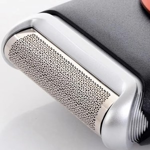 <span class=keywords><strong>Rasoir</strong></span> électrique <span class=keywords><strong>BRAUN</strong></span> 550 : Lame et grille de rechange pour homme, réduction de 35 %, pour une épilation et un nettoyage efficaces de la <span class=keywords><strong>barbe</strong></span>. - Product Image 6