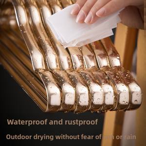 Cintres pour adultes en or haut de gamme en alliage d'aluminium brillant gain de place unique <span class=keywords><strong>TikTok</strong></span> vente à chaud mural multifonction moderne - Product Image 3