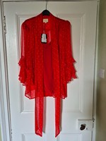 Chemise OEM ODM Queens of Archive rouge avec poignets évasés