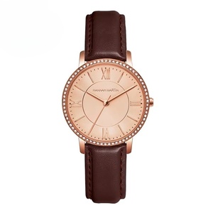Nuevo reloj de moda de oro rosa para mujer, bisel con diamantes de imitación, esfera con números romanos, banda de malla de acero inoxidable, reloj de cuarzo informal resistente al agua - Product Image 6