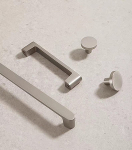 Poignée de meuble de cuisine en laiton massif, finition nickel brossé, poignées de porte d'armoire, poignées de tiroir rondes - Grande Vente - Product Image 3