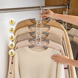 D5559 Cintres à vêtements multi-niveaux en métal pour pulls et manteaux, gain de place, antidérapants avec rembourrage en mousse, pour t-shirts et chemisiers - Product Image 3
