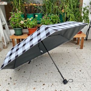 Parapluie promotionnel léger et coupe-vent, mini, pliable en 3 sections, anti-UV, motif Gingham Japandi, vente en gros, offre spéciale - Product Image 4